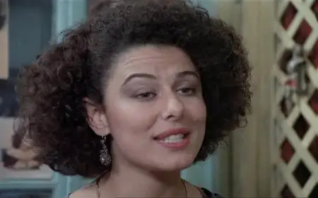 Asfour Stah / Halfaouine: Boy of the Terraces (1990)
