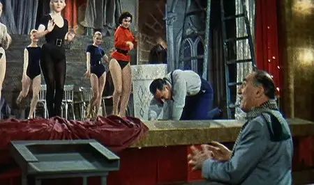 Casino de Paris - by André Hunebelle (1957)