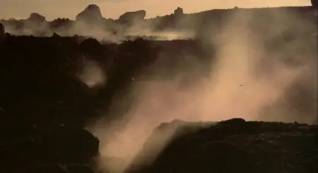 Koyaanisqatsi (1982)