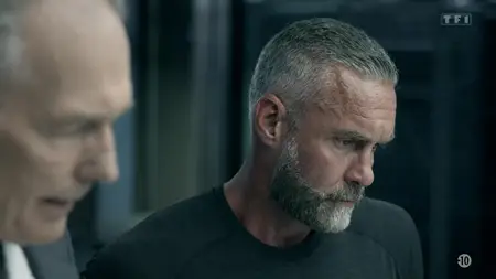S.W.A.T. S08E01
