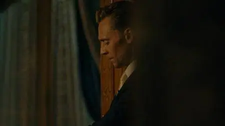 The Night Manager S01 (2016)