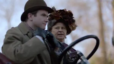 Howards End S01E01