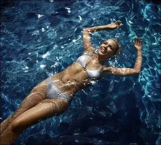 Kylie Minogue - Sexy Bikini Photoshoot