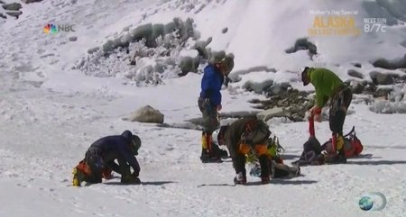 Discovery Channel - Bear Grylls: Man vs Everest (2014)