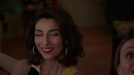 Girlfriends' Guide to Divorce S05E02