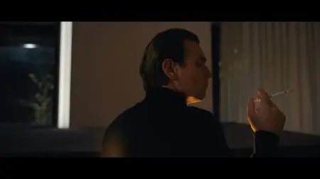 Halston S01E05
