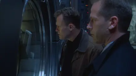 Replicant (2001)