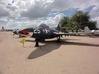 Grumman F9F-4 Panther Walk Around