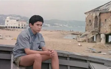 Asfour Stah / Halfaouine: Boy of the Terraces (1990)