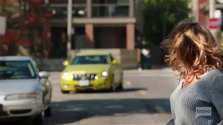 Imposters S02E02