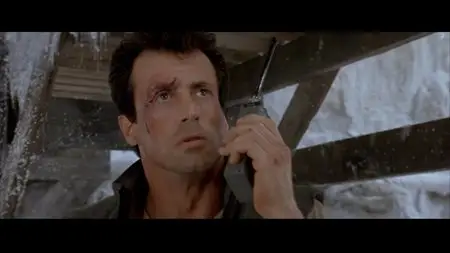 Cliffhanger (1993) [Full BluRay]