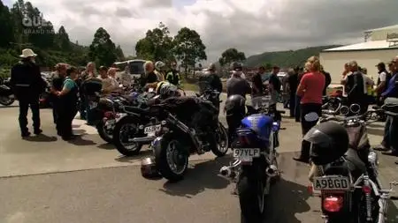 QUEST - World's Greatest Motorcycle Rides: Down under (2012)