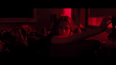 Lights Out (2016)